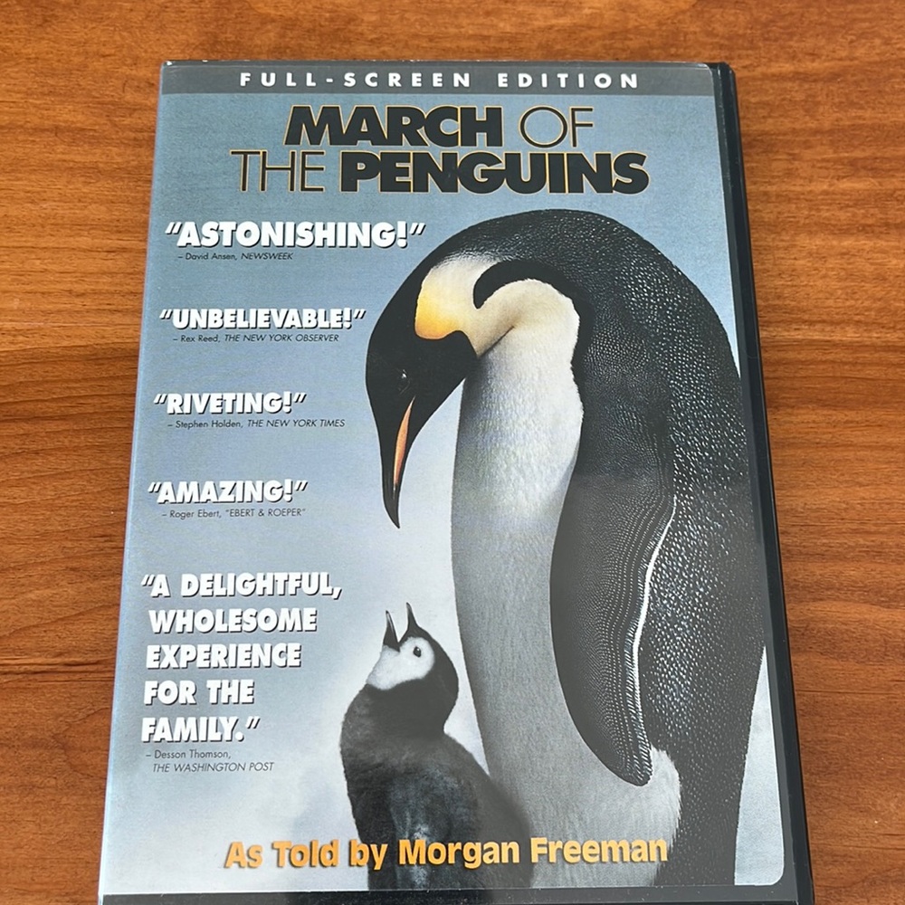 HOST PICK! March of the Penguins DVD, full screen edition, light used co… - Picture 1 of 4